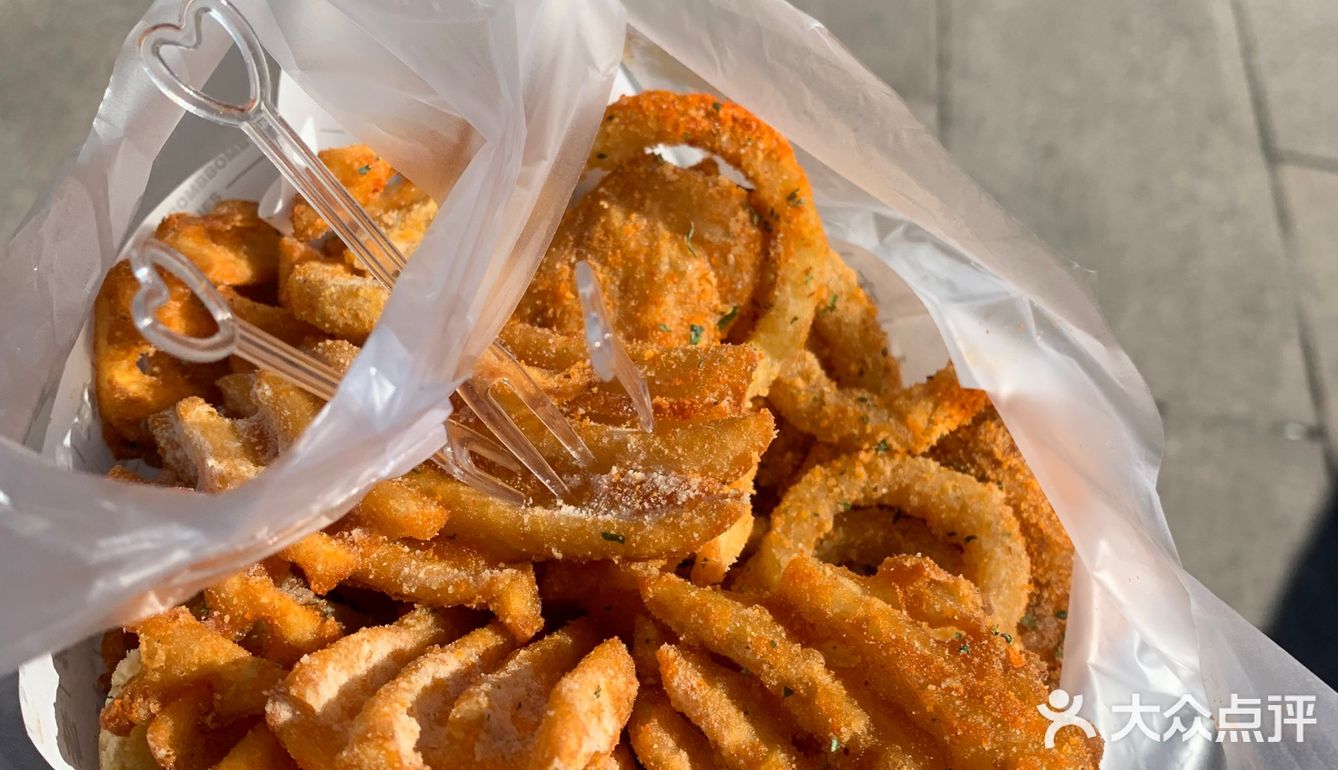 今天打卡了北京第一家卷卷薯条