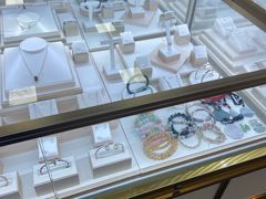 -鑫羽黄金首饰奢侈品回收鉴定