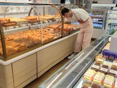 面包甜点陈列柜-好利来(北美N1店)