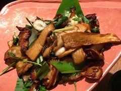 -云海肴·汽锅鸡·云南菜(天山百盛优客店)