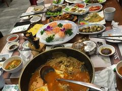 -青瓦餐厅·生鱼片·韩园烤肉(西塔店)