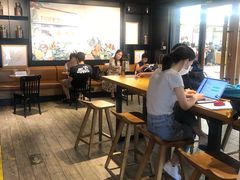 大堂-星巴克(北京长安商场店)