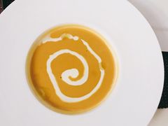 奶油栗子南瓜汤-小莫餐厅And More Restaurant西餐(北京展览馆店)
