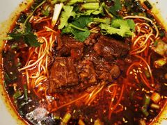 -李与白包子铺(桐梓林店)