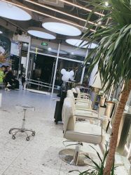 -PE SALON 