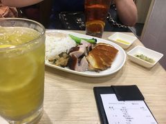 油鸡烧肉饭-齿留香