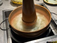 -洞庭洲·防空洞火锅·铜锅涮肉·烧烤(新百广场店)