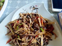 -小厨子私房菜·云南美食店
