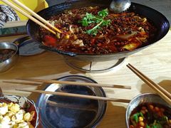 -鸿顺老铁锅美蛙鱼府(解放碑店)