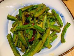 -胡桐里音乐酒馆(孝南店)