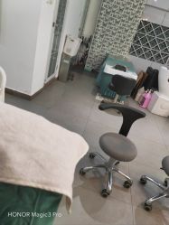 -黑奥秘脱发白发中心