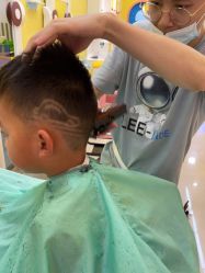 -爆米花儿童美发乐园