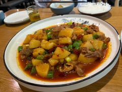 土豆烧肥肠-灯盏窝餐厅