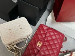 -聚云奢二手奢侈品黄金手表包包回收·中古店(三里屯总店)