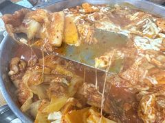 -亲昵春川鸡排(韩国美食街店)