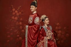 -乐派诗婚纱摄影