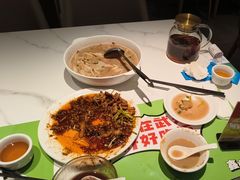 -鑫小城故事·藕汤·家常菜(台北一路总店)