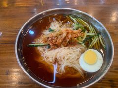 -韩风烤牛肉冷面店