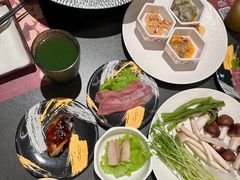 -牛YO寿喜烧·铁板烧和牛火锅自助(市府恒隆店)