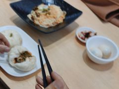 -李与白包子铺(桐梓林店)