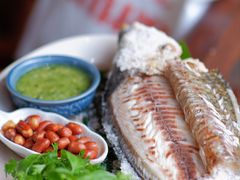 -拾光音乐餐酒吧(告庄星光夜市店)