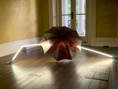 -Nathalie Djurberg与Hans Berg“牛皮纸包裹的月亮”-Prada荣宅当季展览