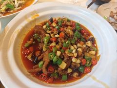 -临界音乐酒馆·小龙虾·江湖菜(华熙LIVE·鱼洞店)