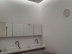 -微笑雨嘉造型护肤