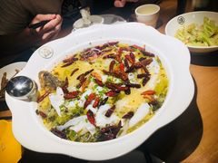 -江渔儿酸菜鱼(映月湖环宇城店)