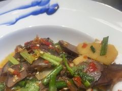 -北京烤鸭爱上川菜(中山路店)
