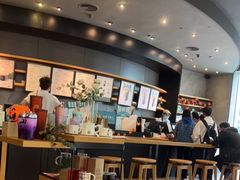 -星巴克臻选(成都来福士店)