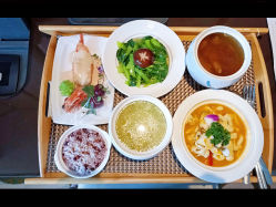 -臻康乃馨月子中心(集美店)