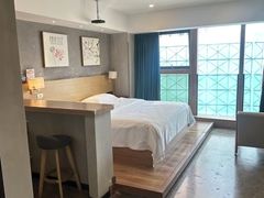 -闲隅江景艺术酒店(解放碑洪崖洞总店)