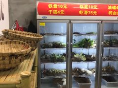 自助取餐区-咏勝锑锅麻辣烫(净居寺路总店)
