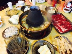 -月圆火锅(宁海东路二店)