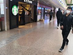 -星巴克(北京西站5号候车室)
