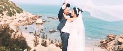 -现代经典婚纱摄影