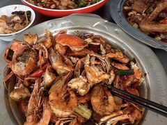 -休记光头香辣蟹干锅店(衣冠庙店)