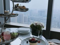 靠窗位-悦厅·下午茶(杭州柏悦酒店)