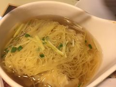 -新大咀港式茶餐厅(宝山万达店)