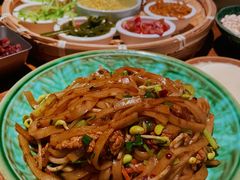 -包整·丝娃娃(一览甲秀楼风景店)