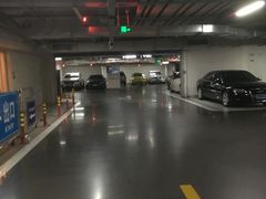 -成都银泰中心-停车场