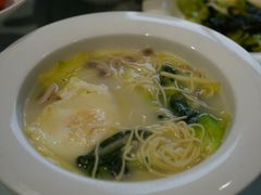 -河畔春天时尚餐厅