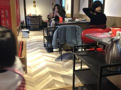 大堂-热火朝天鲜切牛肉火锅(南强街巷店)