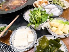 -重庆故事姊妹老火锅(财经学院店)