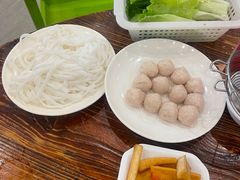 -正能量脆肉鲩火锅