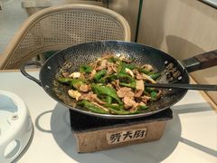 -费大厨辣椒炒肉(黄兴中心广场店)