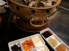 蒙料一八手把肉-蒙料·手把肉(望京店)