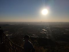 -鬼笑石后山停车场