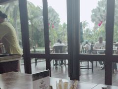 -三亚湾海居铂尔曼度假酒店